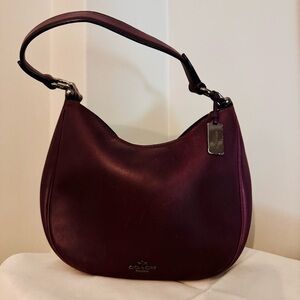 Coach Nomad in Burgundy